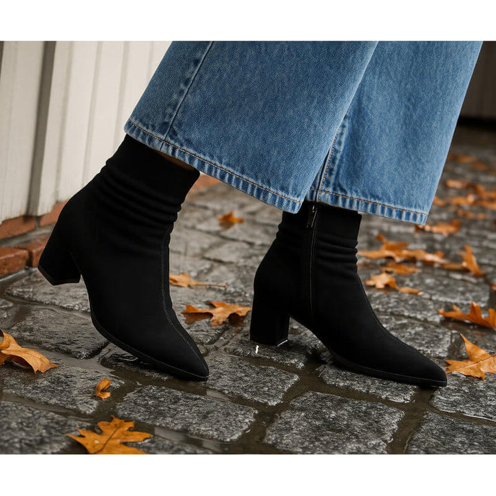 Julia – Pointed Toe Boots