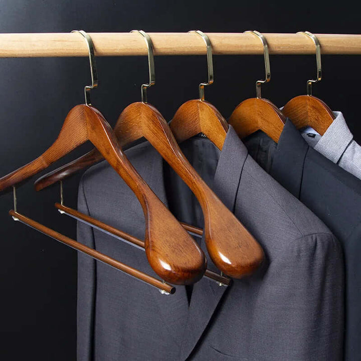Max – Premium Walnut Hangers