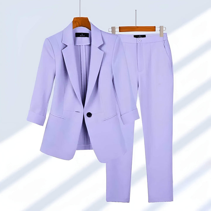 Ava – Tailored Suit