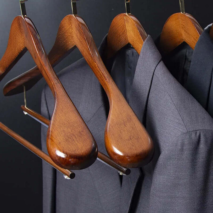 Max – Premium Walnut Hangers