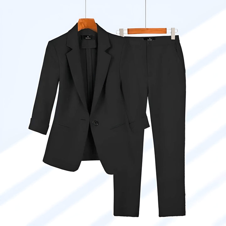 Ava – Tailored Suit