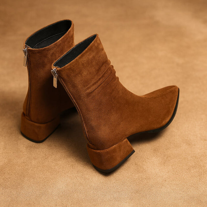 Julia – Pointed Toe Boots