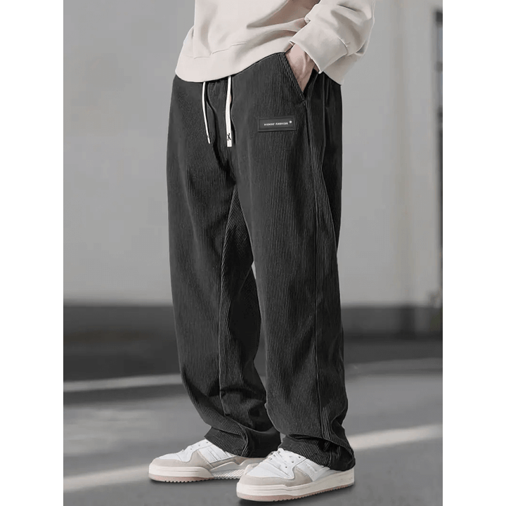 Matt – Relaxed Corduroy Pants