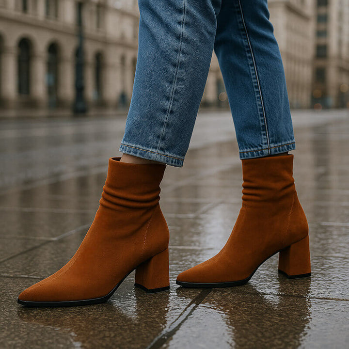 Julia – Pointed Toe Boots