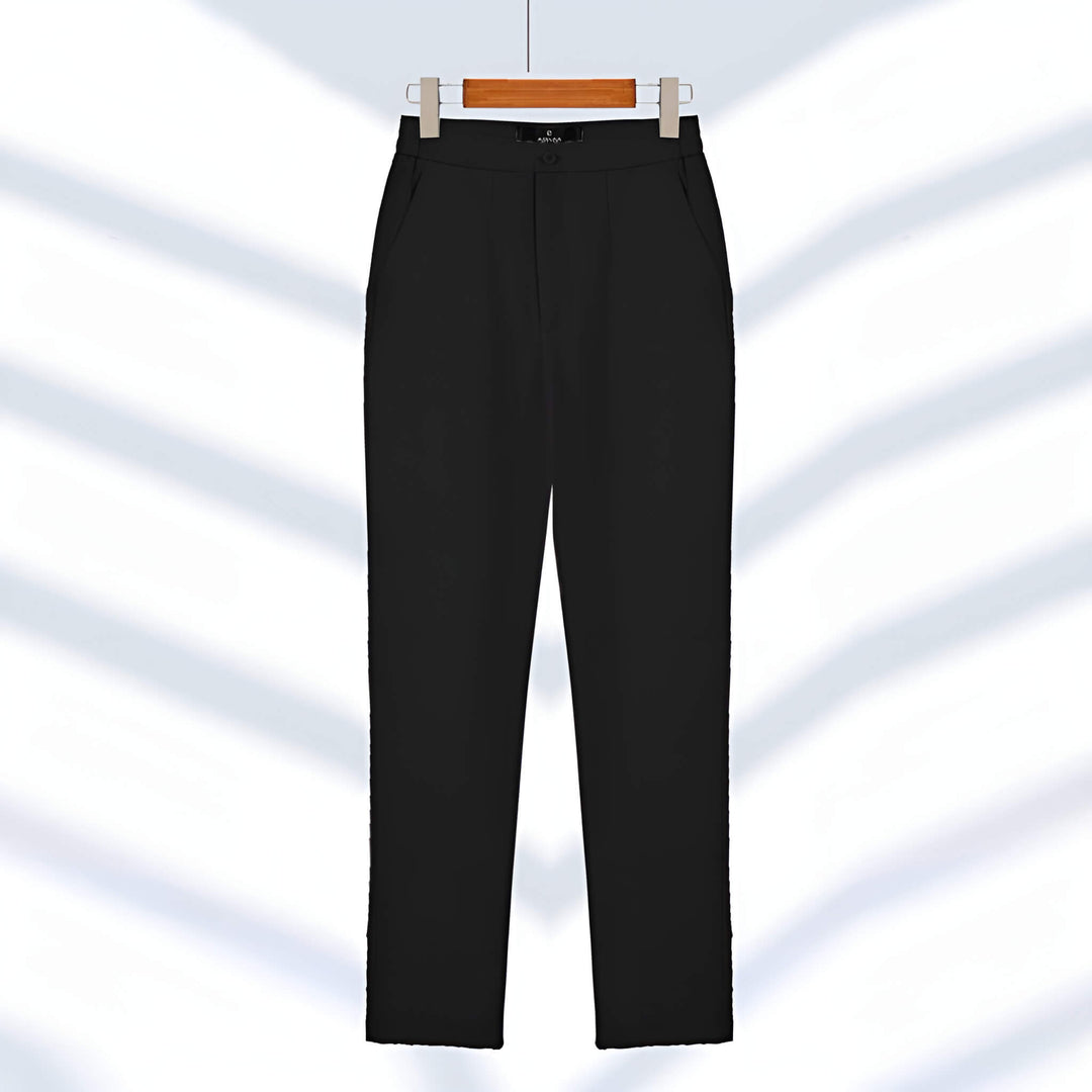 Ava – Tailored Suit