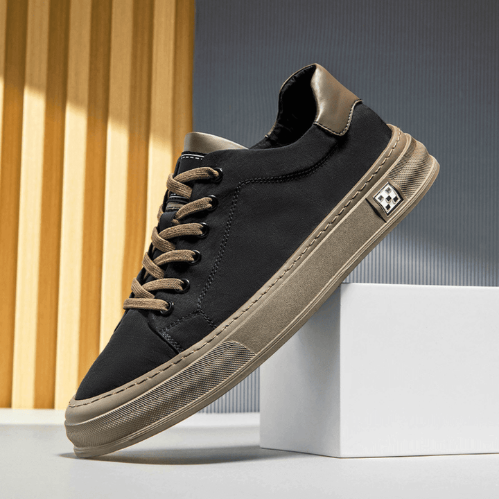 Mark - Modern Sneaker