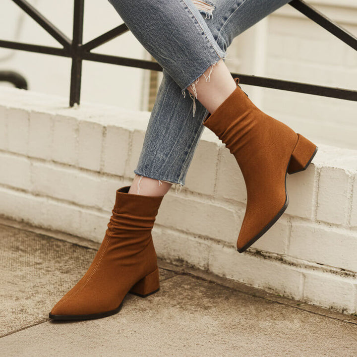 Julia – Pointed Toe Boots